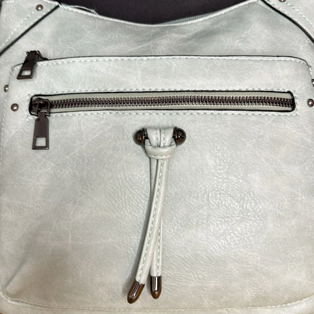 NWT‎ Sam & Hadley Expandable Hobo Bag in Seafoam